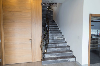 Grigio-Italiali-marble-stairs-baabdatestone-flooring-design-company-near-me-suppliers-wholesalers-factroy-nabil-g-rizk-الجرانيت-غرانيت-قرانيت-lebanon-table-Statuario-marble-7